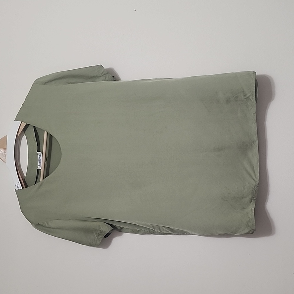 Ann Taylor light green blouse